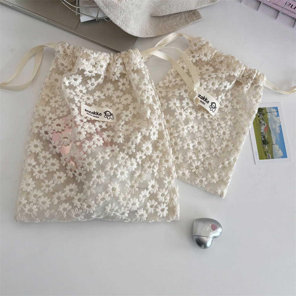 Lace Embroidered Daisy Mesh Dr - Cosmetic Bags ulasan dan harga