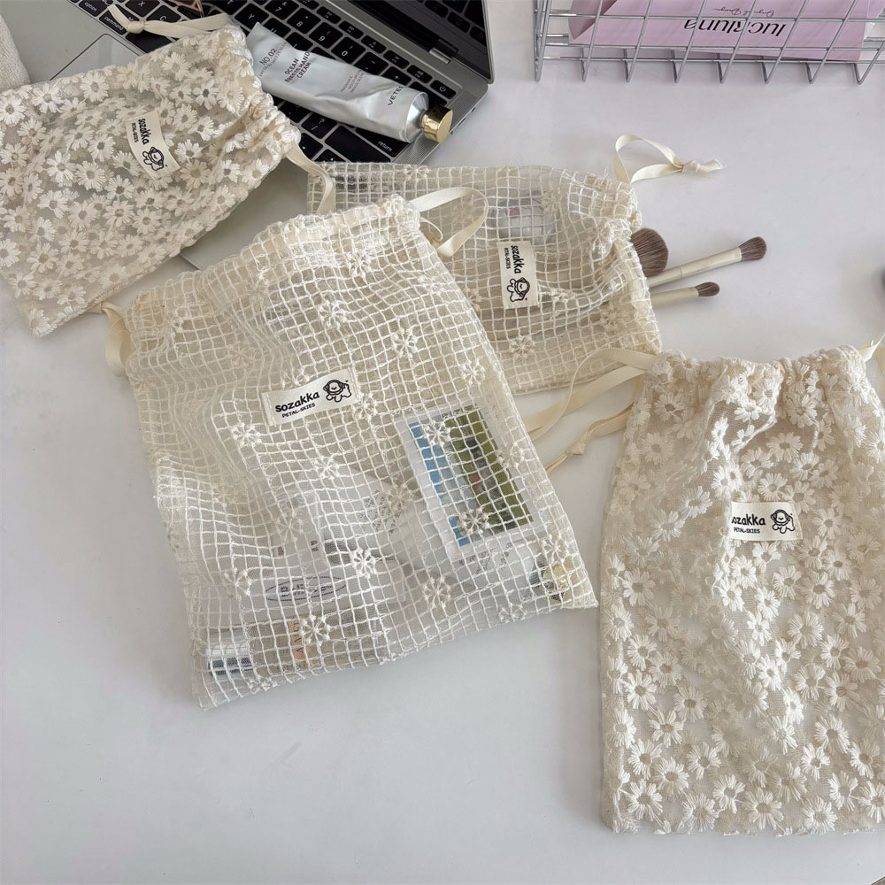 Lace Embroidered Daisy Mesh Dr - Cosmetic Bags ulasan dan harga